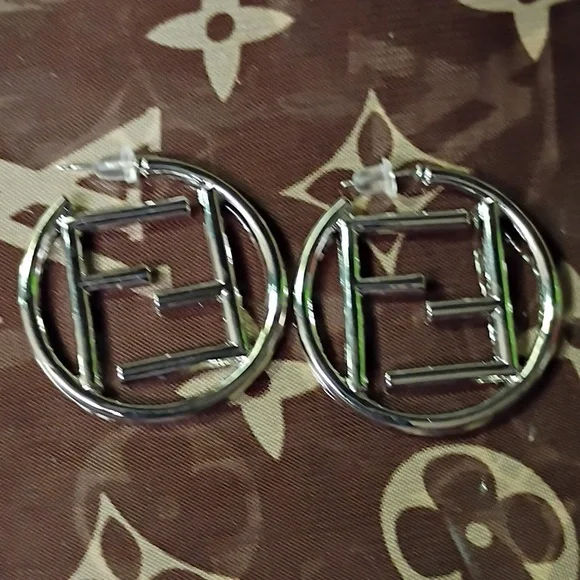 Source Unknown Silver and Multicolor Earrings Set - Picture 2 of 13